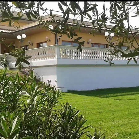 بيت ضيافة L'anfora Pianella (Pescara)